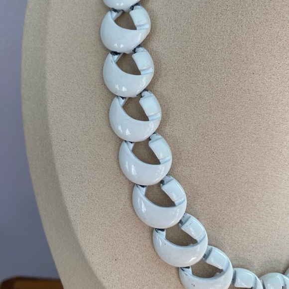 Vintage Monet White Choker Chain Necklace - Picture 6 of 7